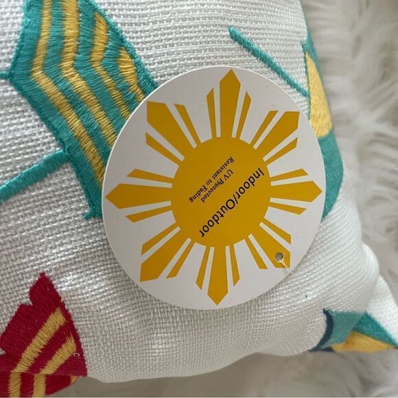 NWT Home Fashion Intl colorful Throw pillows white polyester umbrella embroidery - Picture 6 of 7